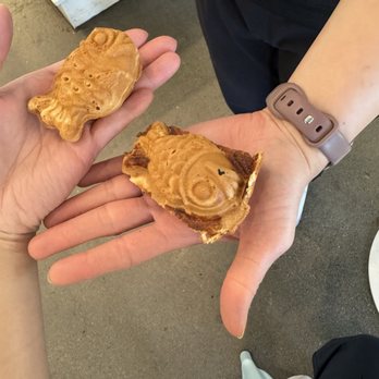 Snowtime - Mini taiyaki - Desserts Near Me - Campbell, California