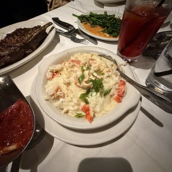 Morton's The Steakhouse - Steakhouses Near Me - Honolulu, Hawaii