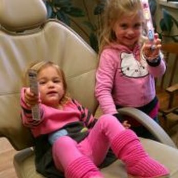 Steinbach Dental - Clean Teeth, Happy Smile, and Healthy! - Cosmetic Dentists Near Me - Brookfield, Wisconsin