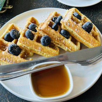 The Amsterdam - Belgian Waffle with fresh fruit - Bakeries Near Me - Clarksville, Tennessee The Amsterdam - Belgian Waffle with fresh fruit - Bakeries Near Me - Clarksville, Tennessee