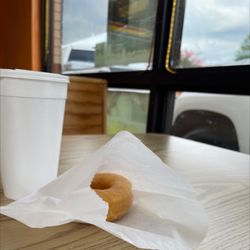 AR Donuts - Lots of folks waiting at the window. popular place.