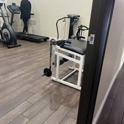 Cedar Pointe Chiropractic Group - Machine that has hit me while someone is using it.
