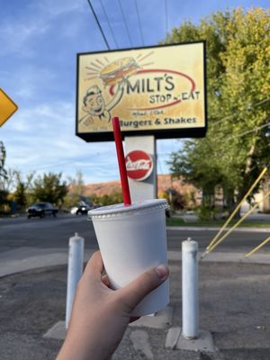 Milt's Stop & Eat by null