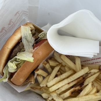 In-N-Out Burger - hamburger, french fries - Burgers Near Me - San Jose, California In-N-Out Burger - hamburger, french fries - Burgers Near Me - San Jose, California