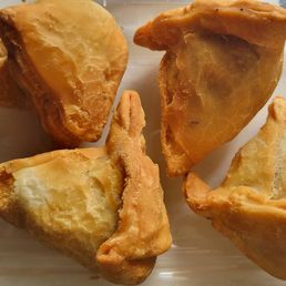 Veggie samosas Veggie samosas