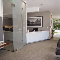 D Greg Seal, DDS - Waiting room