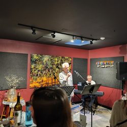 Northwest Cellars - Live music