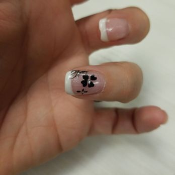 Inails - 2.5 weeks after my no chip service! Just awesome - Nail Salons Near Me - South Elgin, Illinois