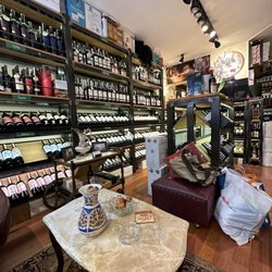 Vinus Wine & Spirits