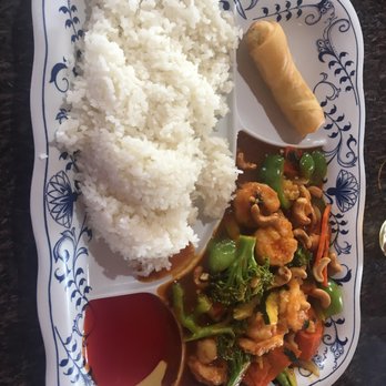 Chopstix - Cashew Shrimps with white rice and spring roll. - Chinese Near Me - Casper, Wyoming Chopstix - Cashew Shrimps with white rice and spring roll. - Chinese Near Me - Casper, Wyoming