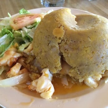 Los Mako's Restaurant - Mofongo relleno de langosta - Seafood Near Me