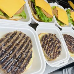 Hamburgers 4 All - Cheeseburger