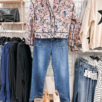 Bootery Boutique - Women's Clothing Near Me - Libertyville, Illinois