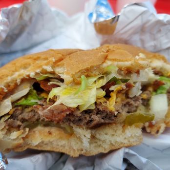 Lefty's Burger Shack - Bacon Cheese Burger - Burgers Near Me - University Place, Washington