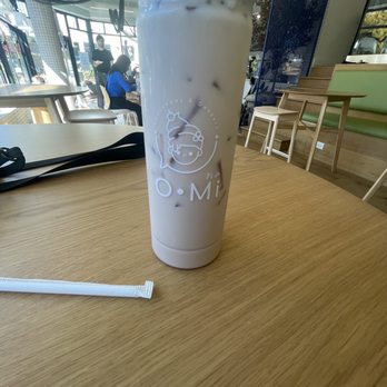 OMi - Premium Chai Tea Latte - Desserts Near Me - Chicago, Illinois