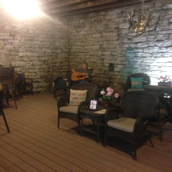 Baker Bird Winery - Wineries Near Me - Augusta, Kentucky