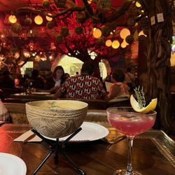Casa Luna - Pepino and Beta