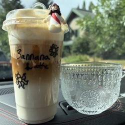 Causeway Coffee House - Iced Banana cold foam latte with coconut milkand they sell cute mugs