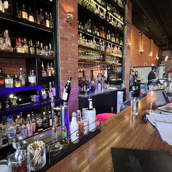 El Moro Spirits & Tavern - New American Near Me - Durango, Colorado El Moro Spirits & Tavern - New American Near Me - Durango, Colorado