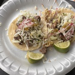 TACOnTENTO - Lengua (tongue) and cabeza (cow head) tacos. Yum!