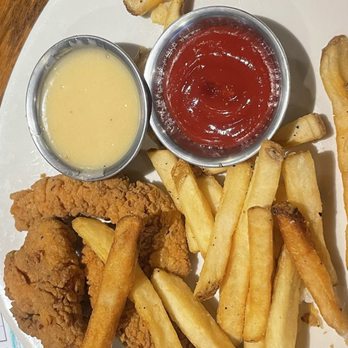 Outback Steakhouse - Chicken ROCK tenders and day old fries - Steakhouses Near Me - Alexandria, Virginia Outback Steakhouse - Chicken ROCK tenders and day old fries - Steakhouses Near Me - Alexandria, Virginia