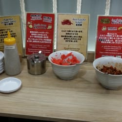 Manpuku Chatswood - Self serve condiments