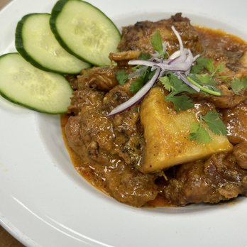 Amayar Kitchen - C1 Chicken Potato Curry, comes with rice - Burmese Near Me - Maywood, New Jersey Amayar Kitchen - C1 Chicken Potato Curry, comes with rice - Burmese Near Me - Maywood, New Jersey