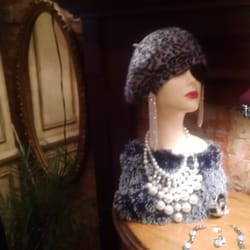 Kristina Lee's Boutique - Nicely staged accessories.
