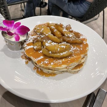 SweetDiner - Caramel Apple Pancakes - Diners Near Me - Milwaukee, Wisconsin