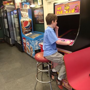 A Slice of the 80's - More quarters, mommmm!!! - Pizza Near Me - Bradford, Pennsylvania