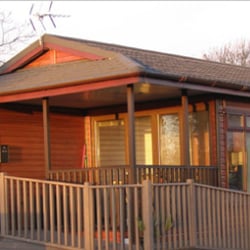 Oak Lodge