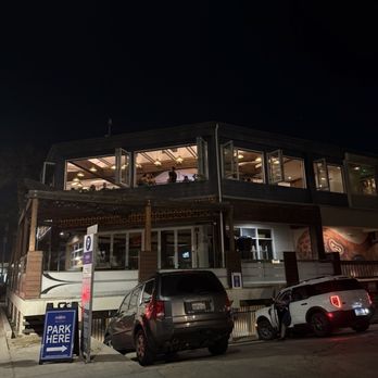 Wonderland Ocean Pub - Exterior - you can see the wall to wall windows upstairs - New American Near Me - San Diego, California Wonderland Ocean Pub - Exterior - you can see the wall to wall windows upstairs - New American Near Me - San Diego, California