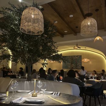Lyla - Dining Room - Italian Near Me - Dallas, Texas