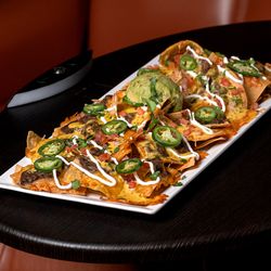 IPIC Austin - NACHOS GRANDE
