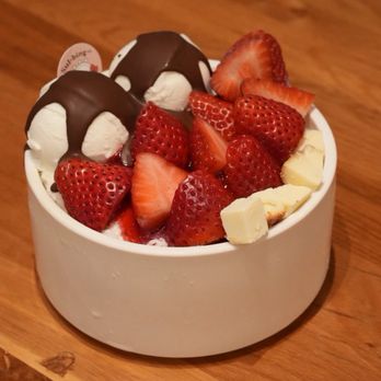 Sulbing - Strawberry yogurt ball sulbing - Desserts Near Me - Santa Clara, California Sulbing - Strawberry yogurt ball sulbing - Desserts Near Me - Santa Clara, California