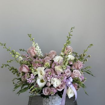 D|2 Floral Studio - Floral Designers Near Me - Burbank, California D|2 Floral Studio - Floral Designers Near Me - Burbank, California