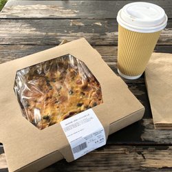 La Boîte à Pain - Vegetable quiche and coffee