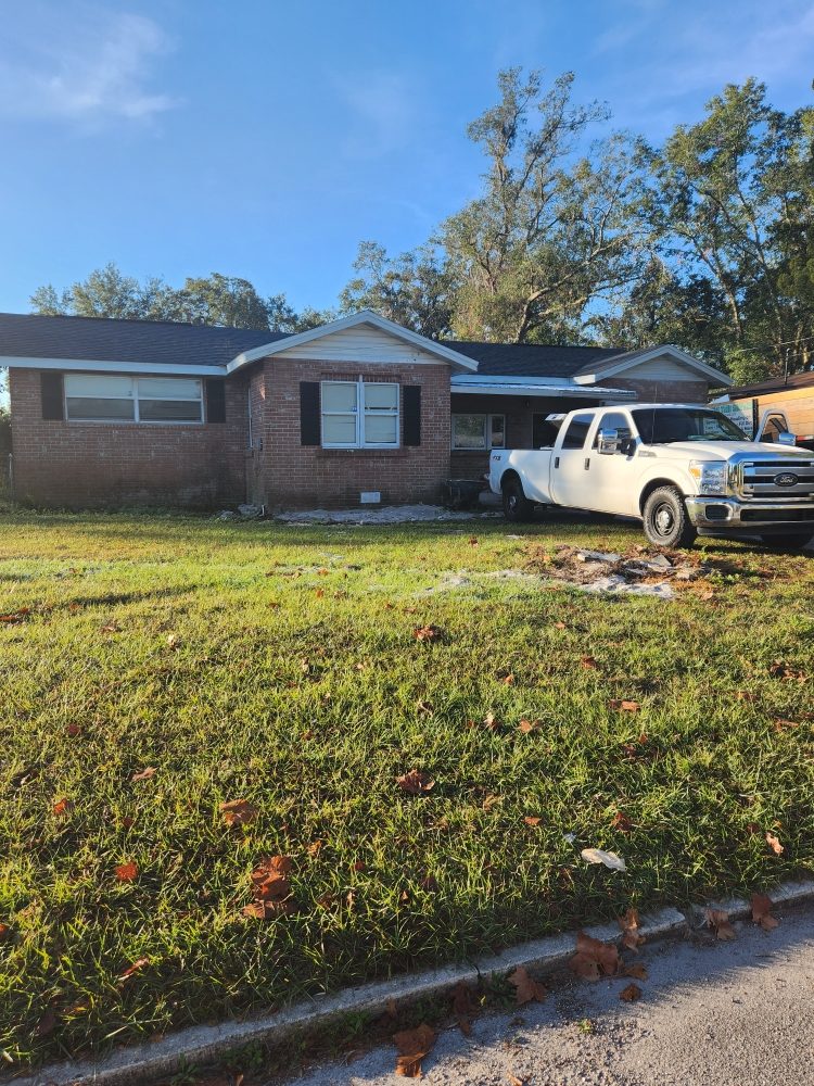 Slide of CM Roofing Florida