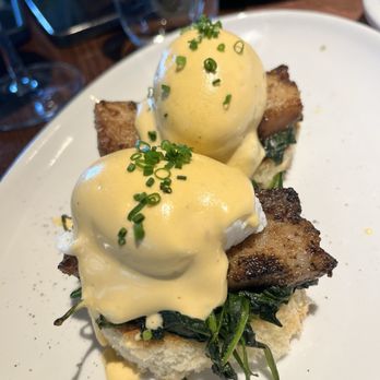 Saizon - Pork Belly Eggs Benedict - New American Near Me - Fresno, California