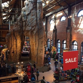 REI - This is the biggest REI I've ever been to! - Hiking Near Me - Denver, Colorado REI - This is the biggest REI I've ever been to! - Hiking Near Me - Denver, Colorado