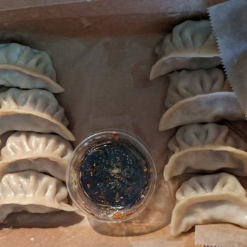 Mama Yang and Daughter - Delicious traditional pork dumplings!! Don't skip the dipping sauce. - Taiwanese Near Me - Nashville, Tennessee Mama Yang and Daughter - Delicious traditional pork dumplings!! Don't skip the dipping sauce. - Taiwanese Near Me - Nashville, Tennessee