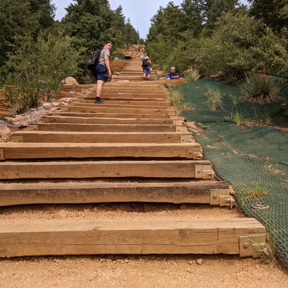 Manitou Incline - Hiking Near Me