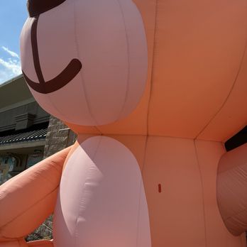 Tokyo Kuma - Giant bear balloon outside store. - Shopping Centers Near Me - Duluth, Georgia