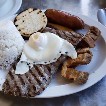 El Machetico - Colombian Near Me - Miami, Florida
