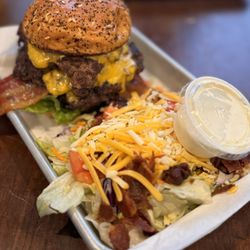 Angus Grill - Angus bacon cheese burger