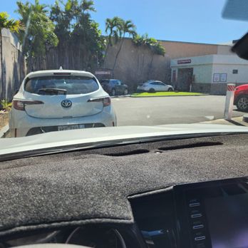 Texaco - Waiting in line - Gas Stations Near Me - Honolulu, Hawaii