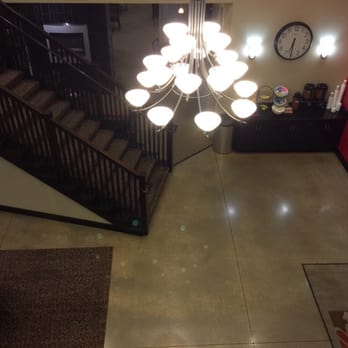 Berlin Grande Hotel - View of lobby. - Hotels Near Me - Berlin, Ohio