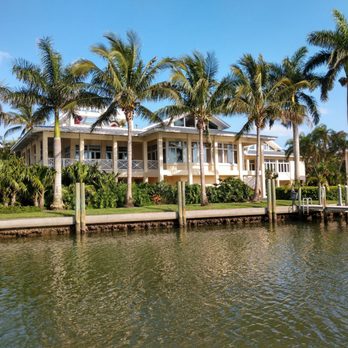 Paradise Boat Tours - Beautiful homes along the coast - Boat Tours Near Me - Bradenton Beach, Florida Paradise Boat Tours - Beautiful homes along the coast - Boat Tours Near Me - Bradenton Beach, Florida