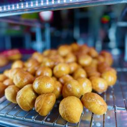 88 King - Donut holes