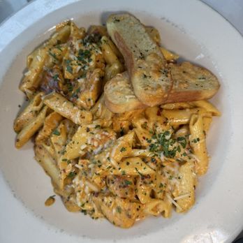 One Twelve Caffe - Spicy Chicken Alfredo - Coffee & Tea Near Me - Downey, California One Twelve Caffe - Spicy Chicken Alfredo - Coffee & Tea Near Me - Downey, California